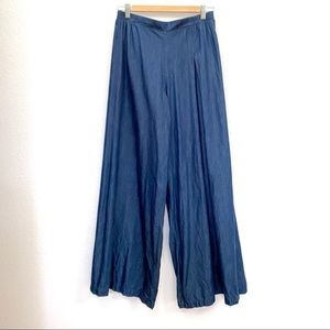 PLANET wide legged pants/jeans?